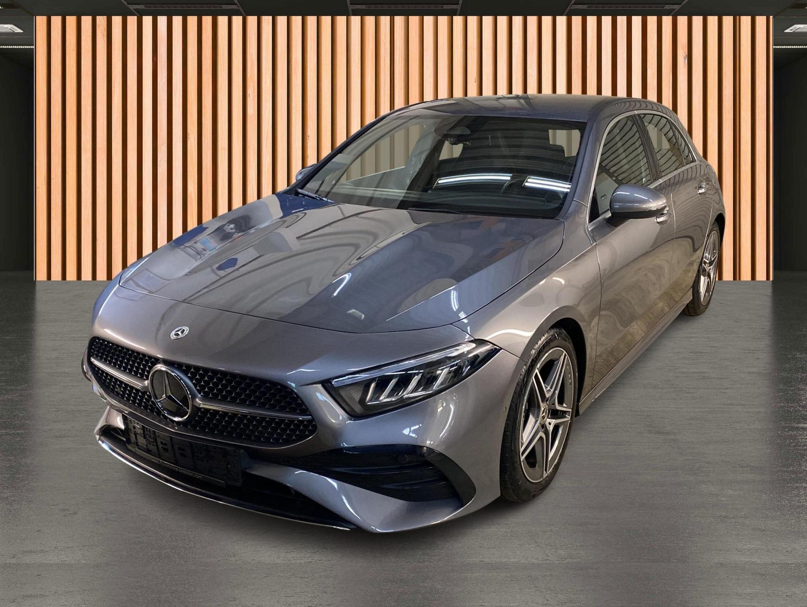 Mercedes-Benz A-Class AMG Line 7G Tronic*Navi*DAB*KeyGo*MBUX*, миниатюра 2