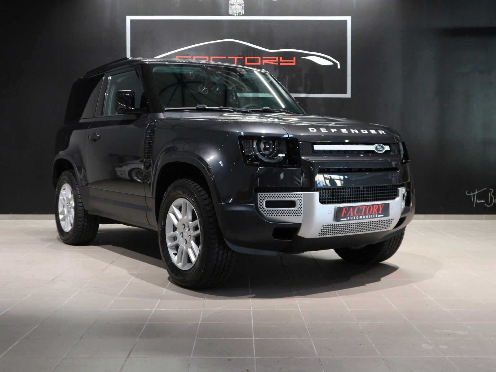 Land Rover Defender 90 D200 MHEV Hard Top S