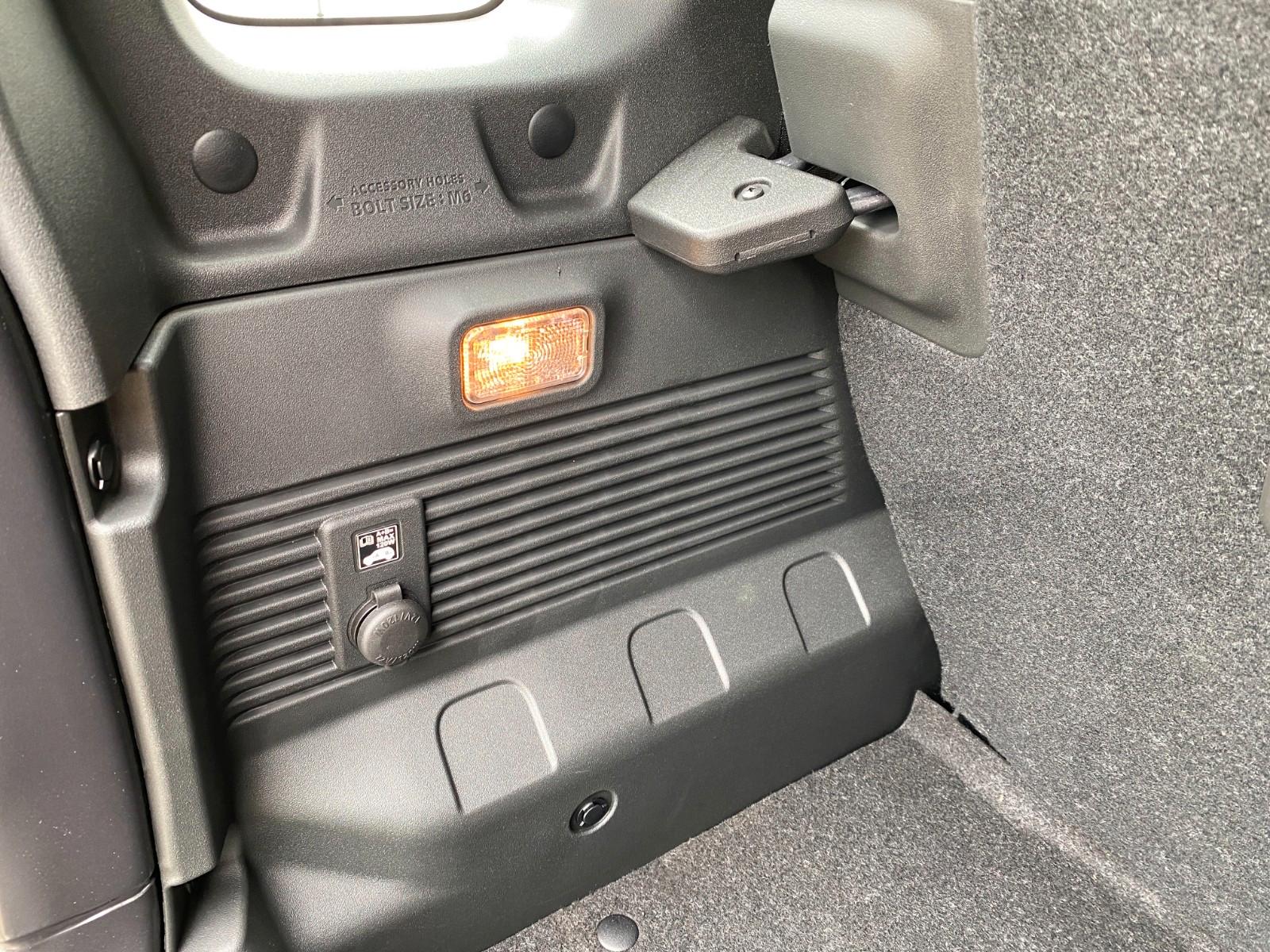 Suzuki JIMNY AUTM. GLX PKW 5 TÜRER 4 SITZE 4x4 ALLGRIP