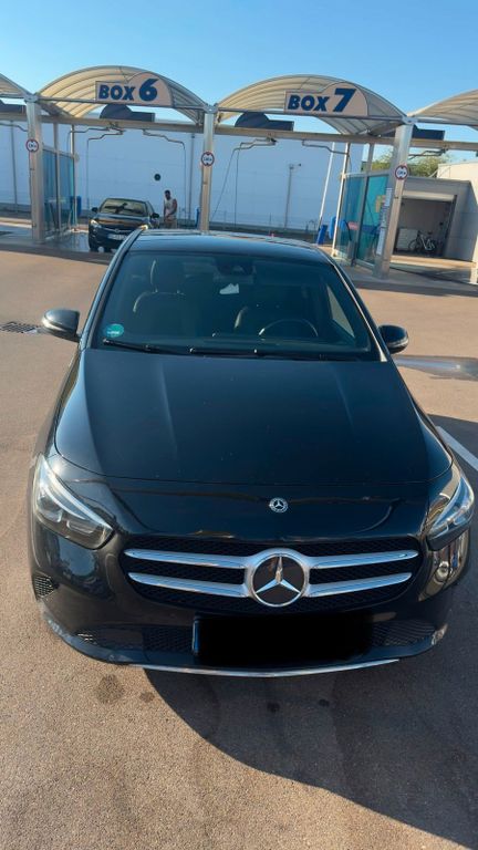 Image of Mercedes-Benz B 250