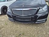 Mercedes-Benz C200CKlasseT-ModellC200TCDIBlueEfficiency - Mercedes-Benz C 200 aus 2012 mit Diesel-Antrieb: Kombi