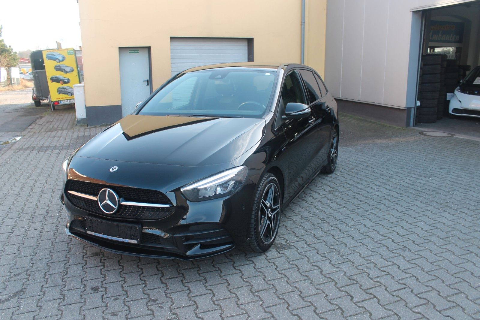 MERCEDES-BENZ B 250 e DCT*AMG Line+Styling*MBUX*LED* Sitzhzg