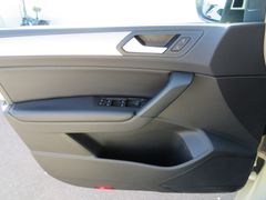 VW Touran 2.0 TDI Trendline Taxi DSG 7-Sitzer Leder VW Touran 2.0 TDI Trendline Taxi DSG 7-Sitzer Leder