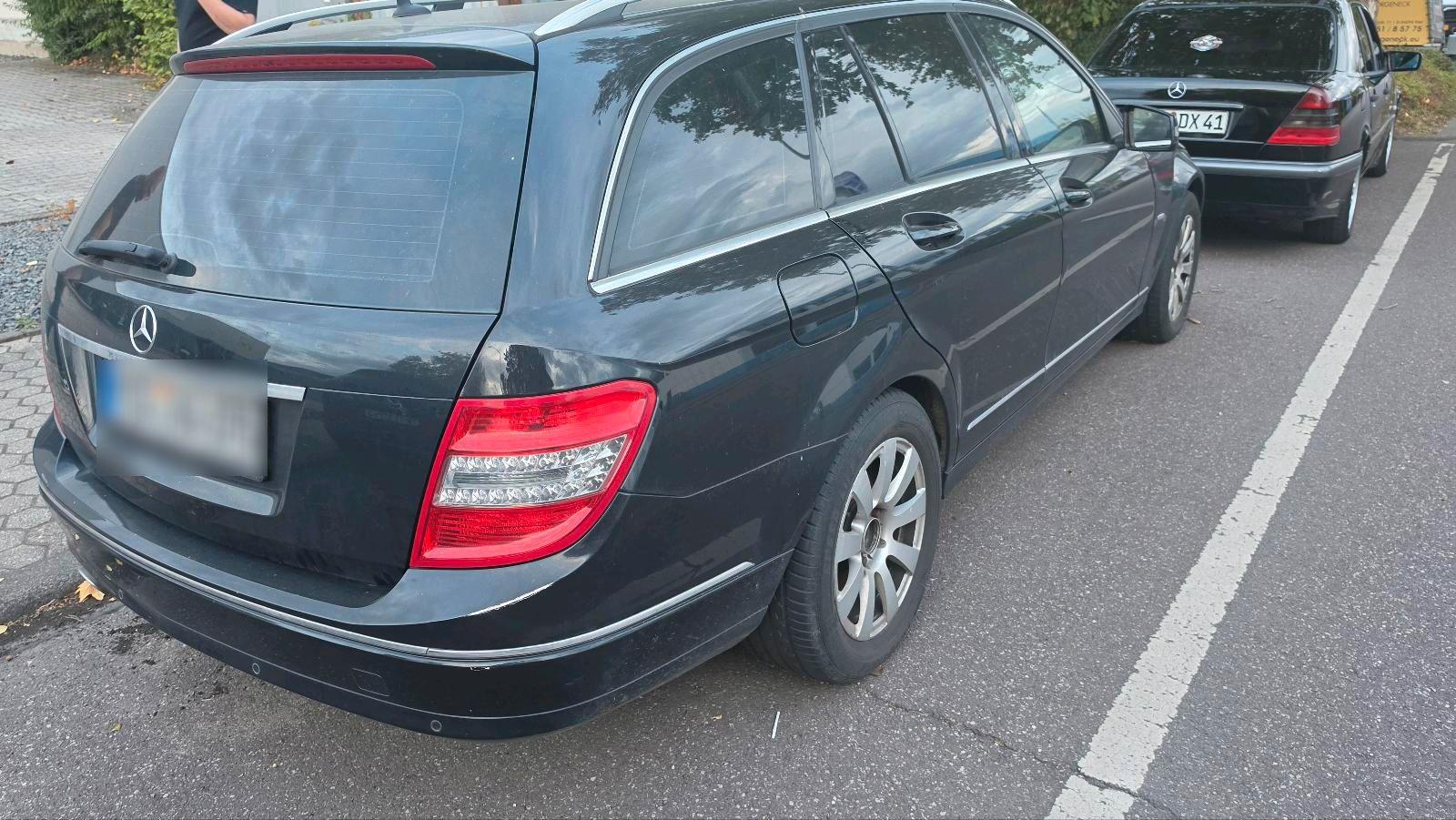 Mercedes-Benz 250 2010 — rear view