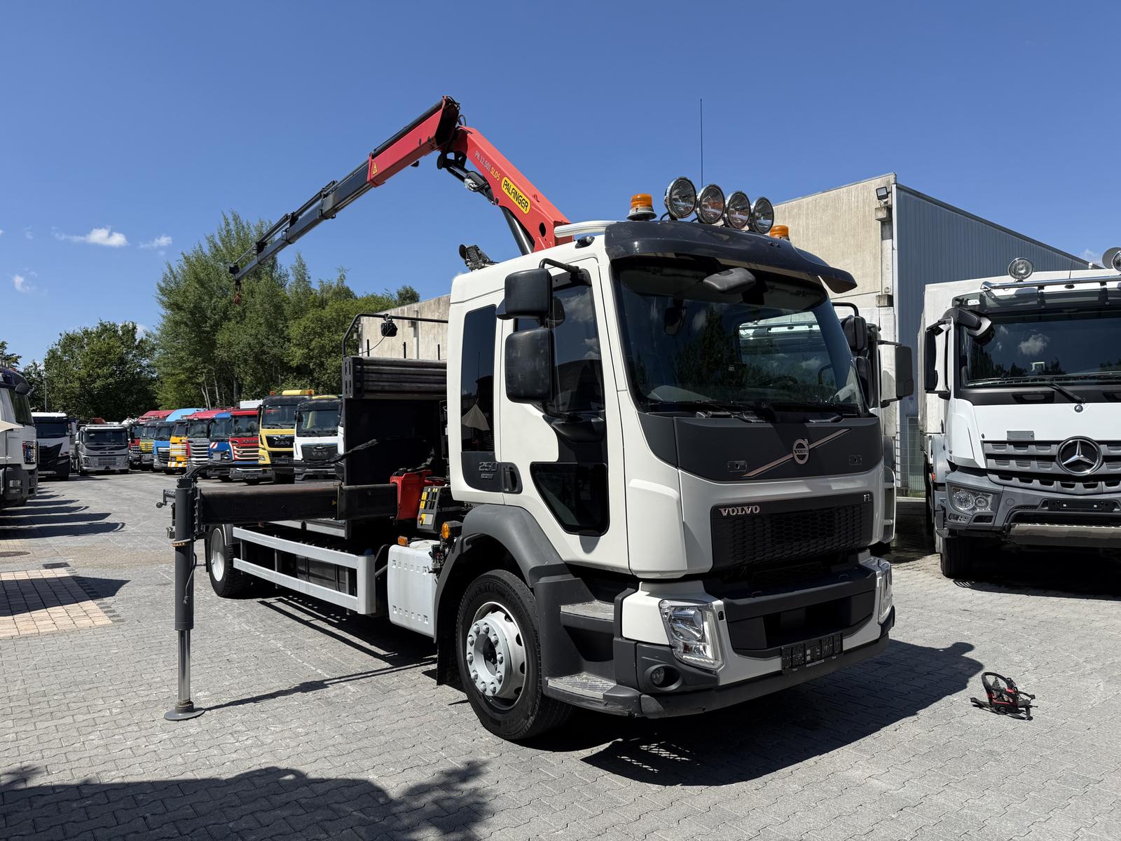 Volvo FL 250.18 Palfinger 12.501 bis 15.50 Meter