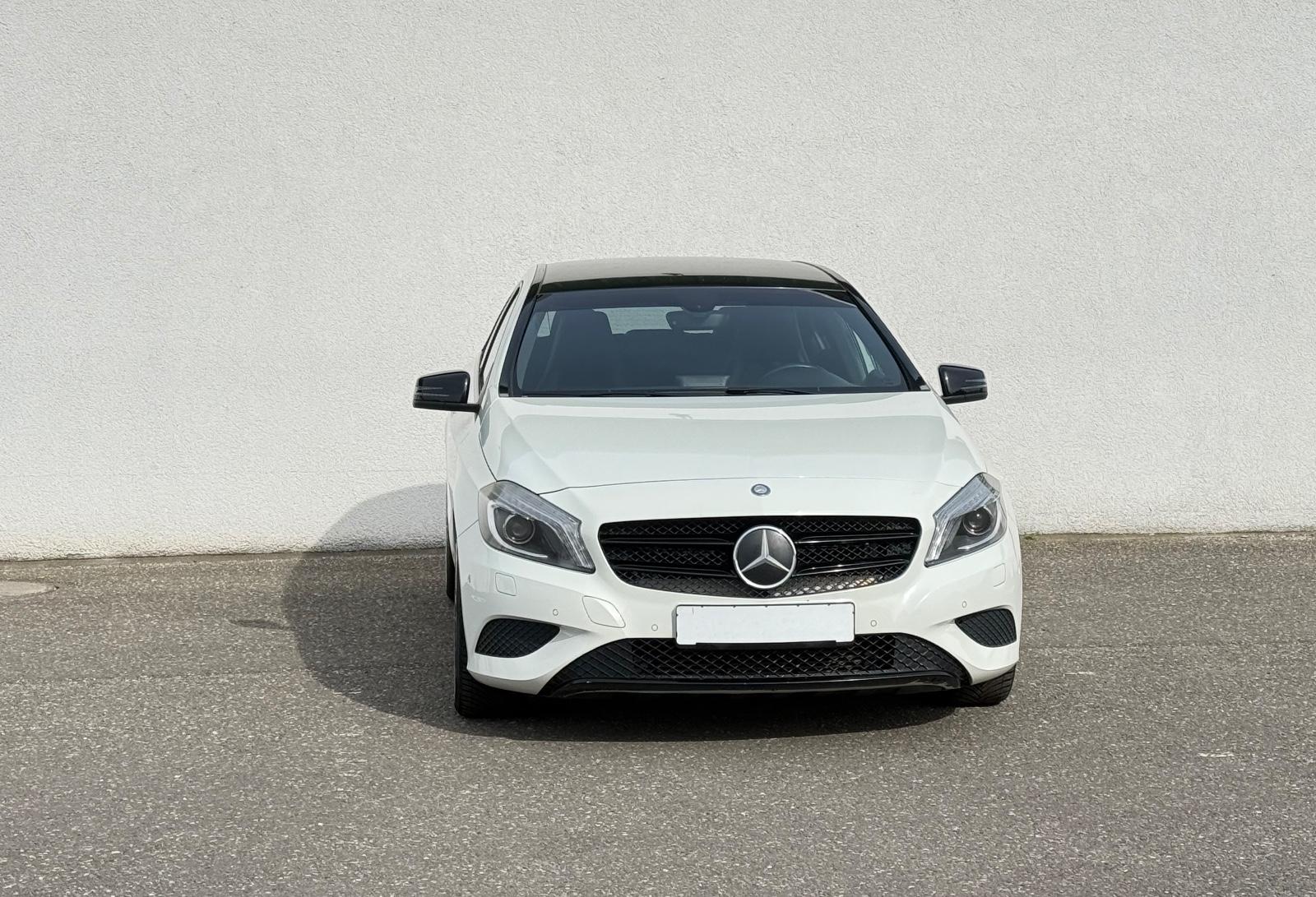 Mercedes-Benz A 180 Style/BI-XENON/LED/LEDER/SHZ/PDC/