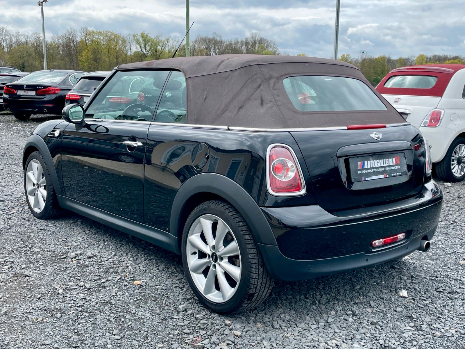 Fahrzeugabbildung MINI Cooper Cabrio Navi Leder Xenon SPORTSITZE Alarm