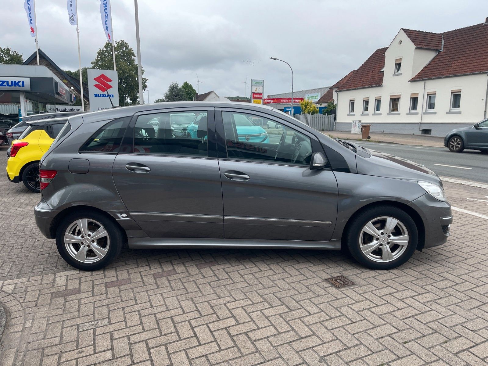 Fahrzeugabbildung Mercedes-Benz B 170 Klima