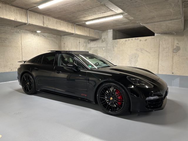 Porsche Panamera GTS/Matrix/Softclose/Panorama/360 °