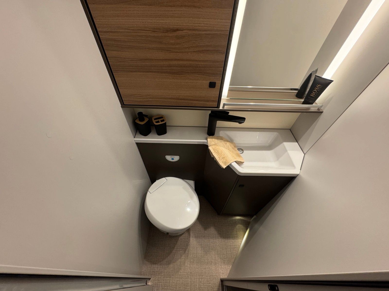 Fahrzeugabbildung Bürstner B66 TD 732 SONDERMODELL-AUTOMATIK!