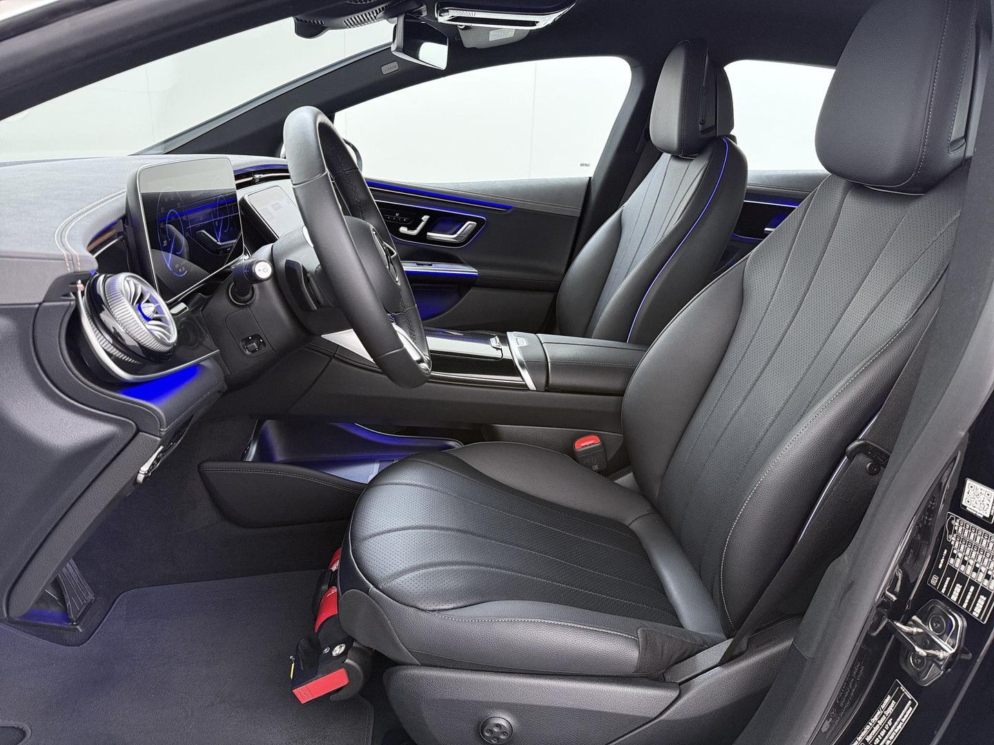 Mercedes-Benz EQE 350+ Business Edition 96 kWh | Adaptieve Tem imagem 2