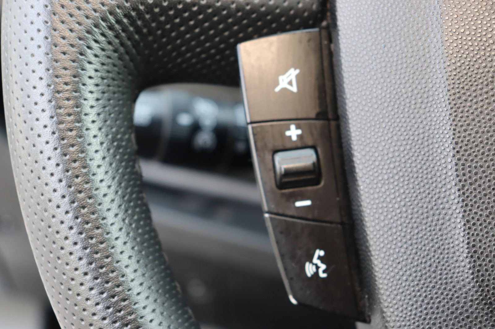 Fahrzeugabbildung Citroën Jumper 2.2d DOKA Kipper 7 Sitzer 1. Hand