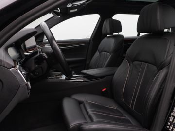 Fahrzeugabbildung BMW 530d xDr Tour Luxury Line ACC H/K Panorama DAB