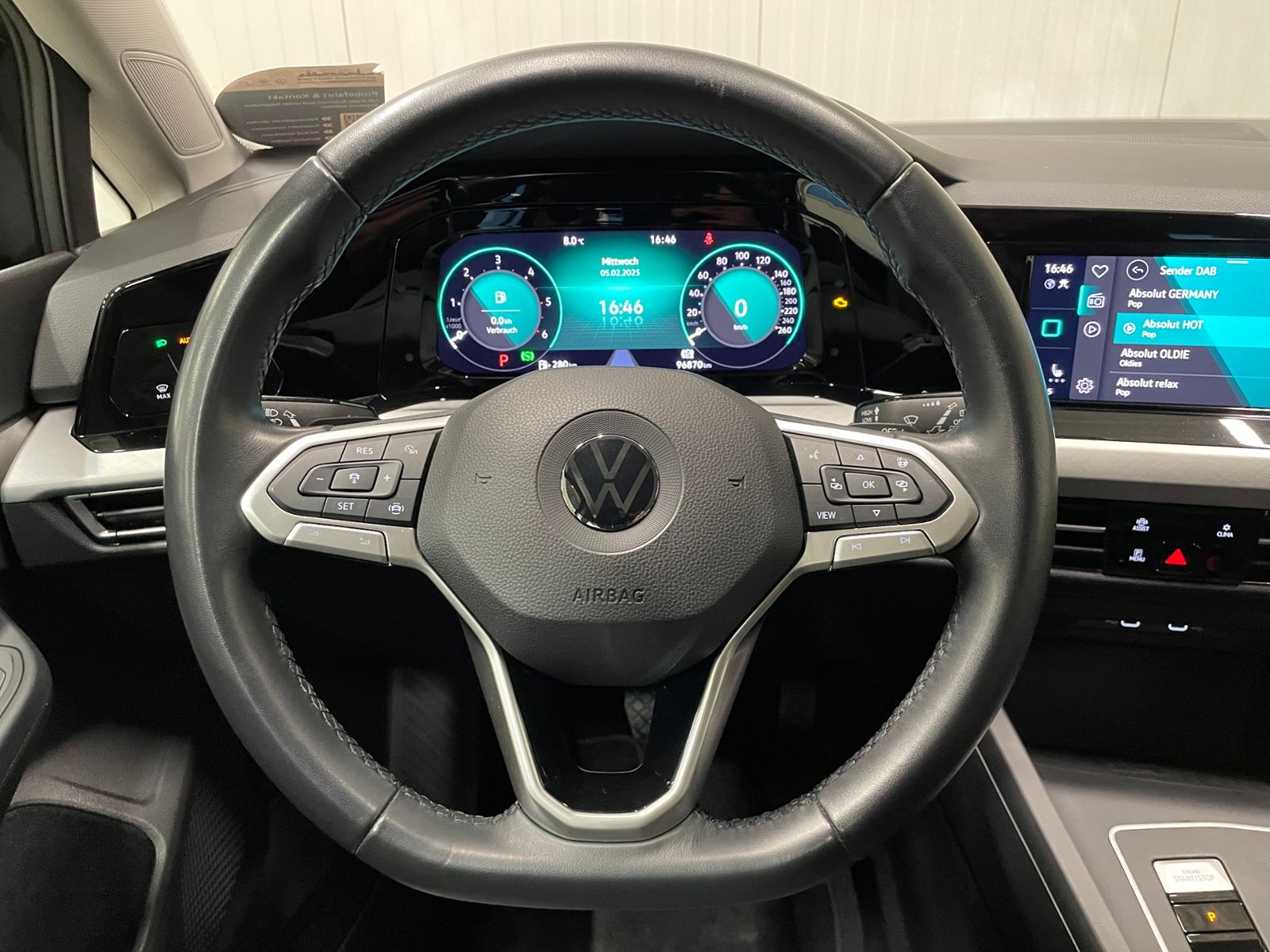 Golf VIII Variant Life 2.0 TDI DSG APP SHZ LED