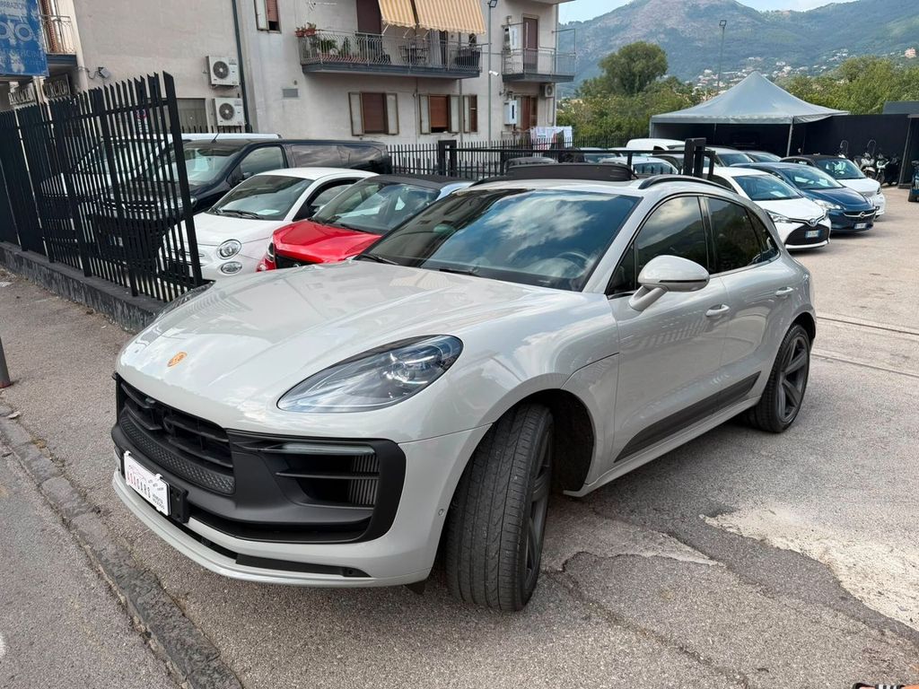 Image of Porsche Macan