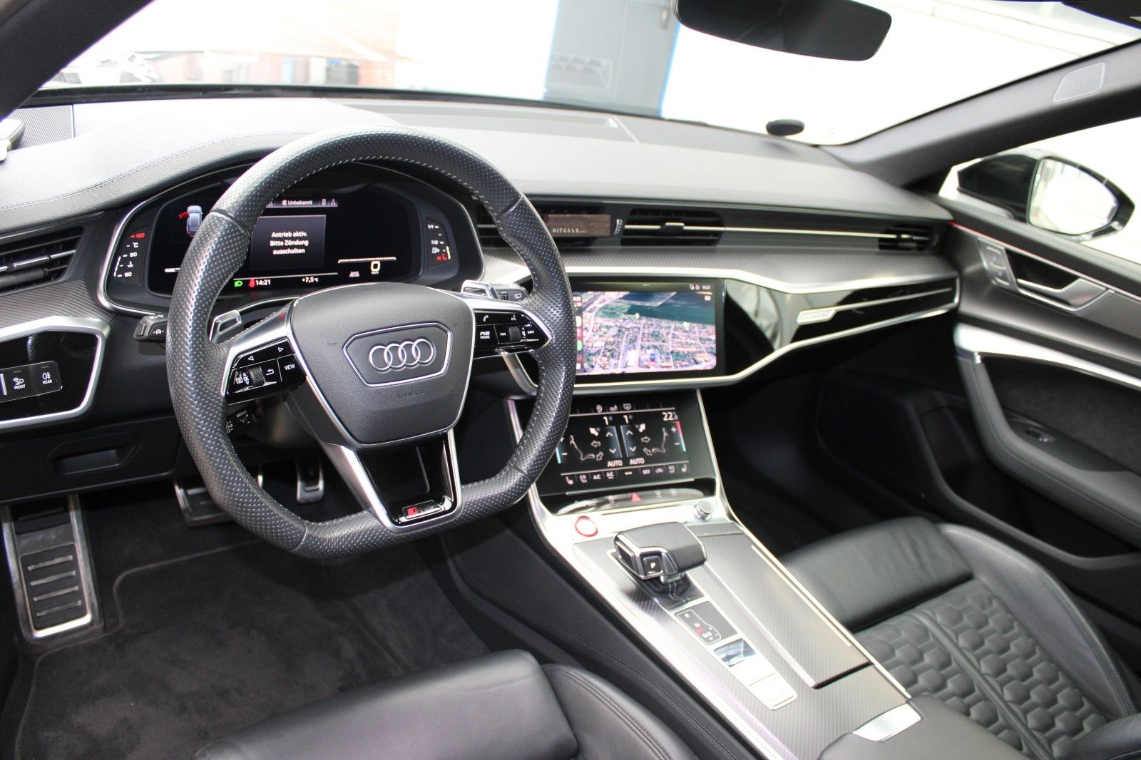 Audi RS6 RS 6 Avant 4.0 TFSI quattro foto 12