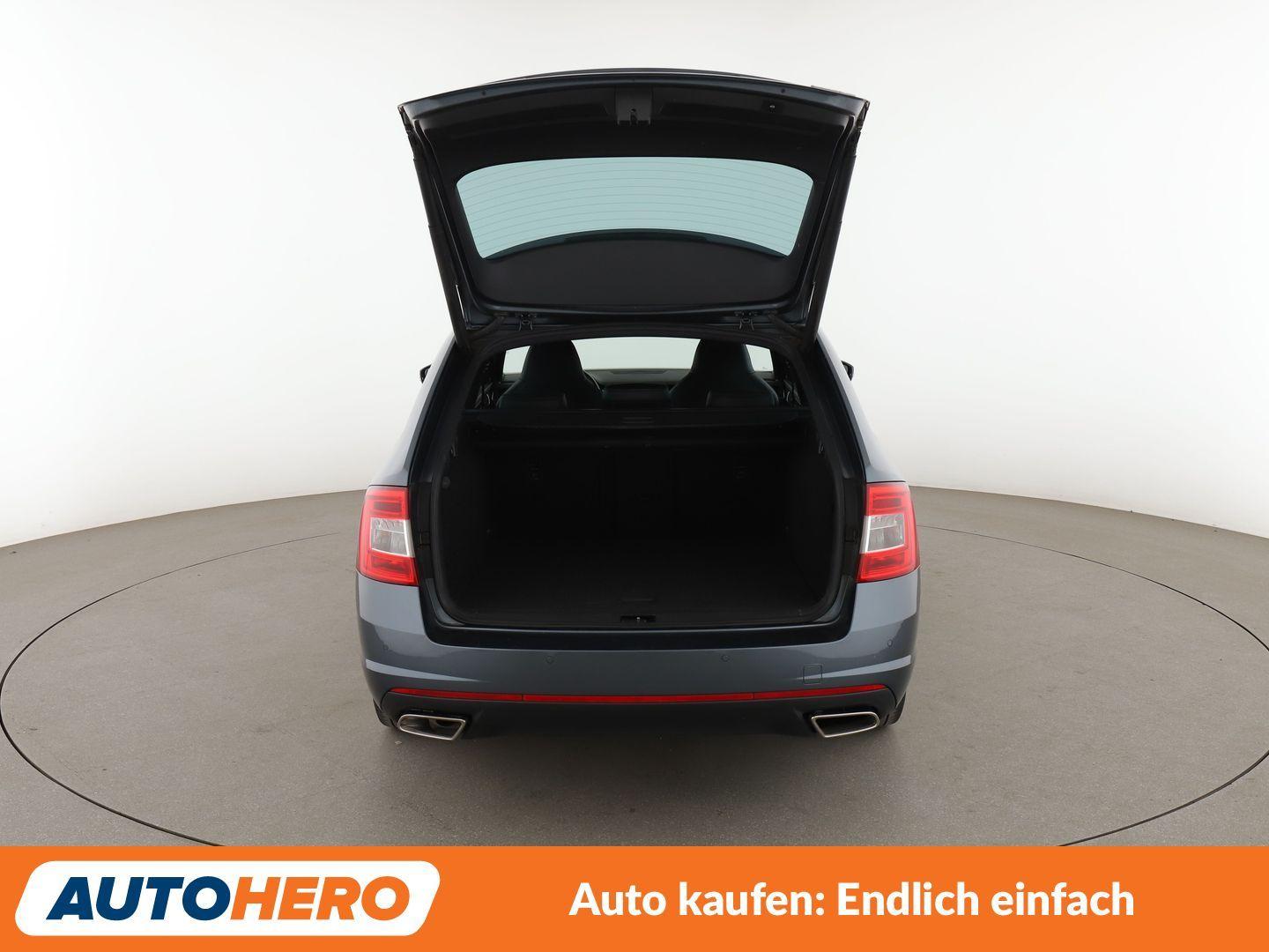 Skoda Octavia 2.0 TDI RS Aut.*NAVI*XENON*TEMPO*CAM*PDC