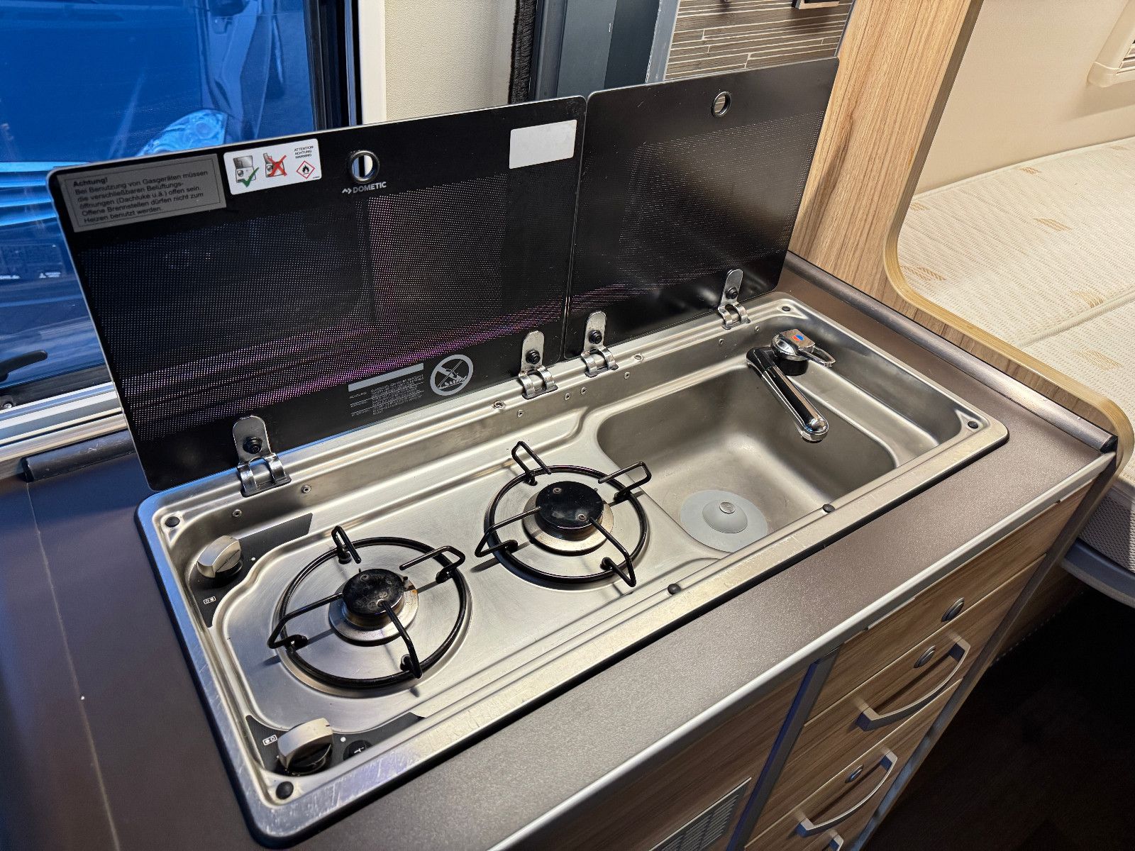 Fahrzeugabbildung HYMER / ERIBA / HYMERCAR YOSEMITE 600 CROSSOVER FIAT SCHLAFDACH LÄNGSBETT