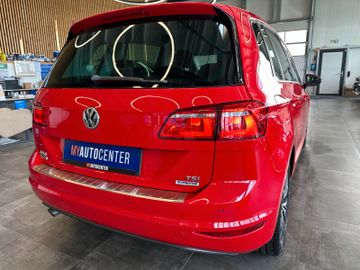 Volkswagen Golf  VII Allstar *LED*Navi*Kamera*AHK Schwenkb*
