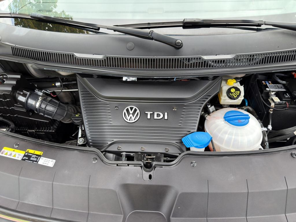 Volkswagen T6.1 Transporter Multivan 2.0 TDI Multivan Highl