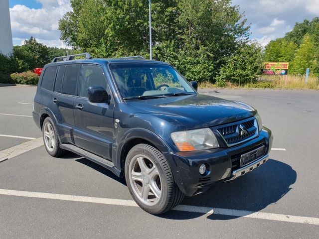 Mitsubishi Pajero 3.2 DI-D Dakar V60 im Kundenauftrag!