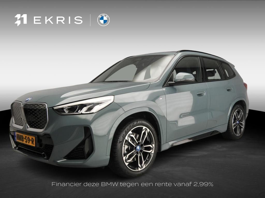 BMW iX1 xDrive30 | M-Sportpakket | LED | Leder | nav