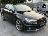 Audi A1 SPORTBACK S LINE / AUTOMATIK / 2 HAND / SHZ / - Audi A1 mit Diesel-Antrieb: Limousine