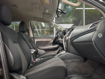 Mitsubishi L200 - 7