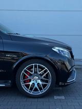 Mercedes-Benz GLE 63AMG S PERFO PANO DISTRO+ MASSAGE VOLL! - Mercedes-Benz GLE 63 AMG von privat