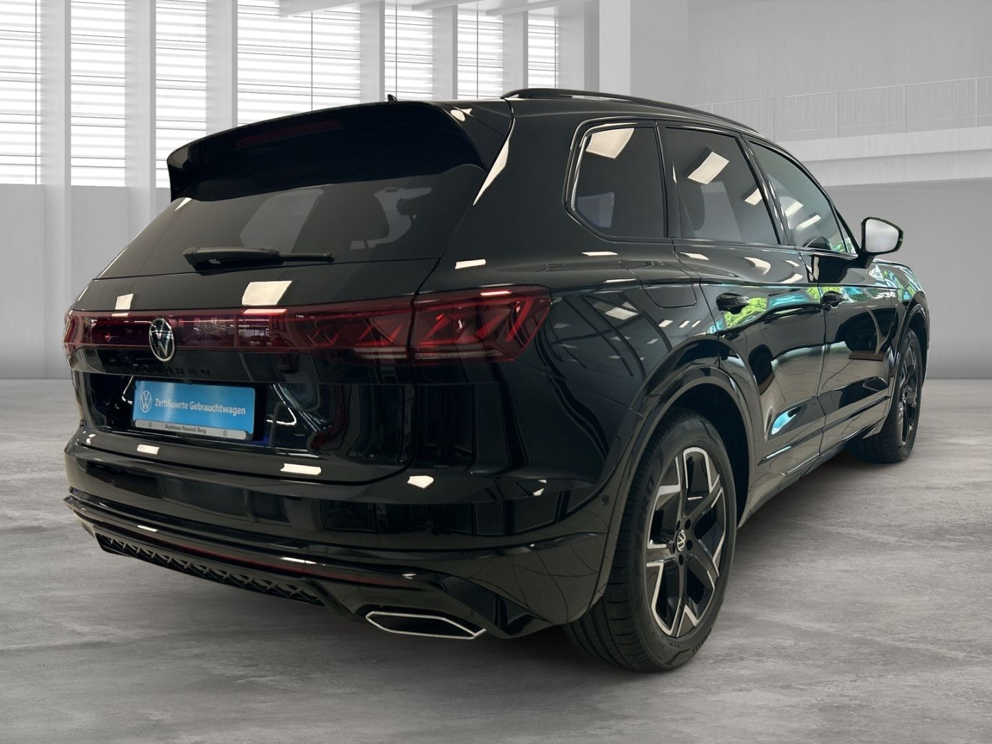 Fahrzeugabbildung Volkswagen Touareg Final Edition R-Line 3.0 TDI V6 Automati
