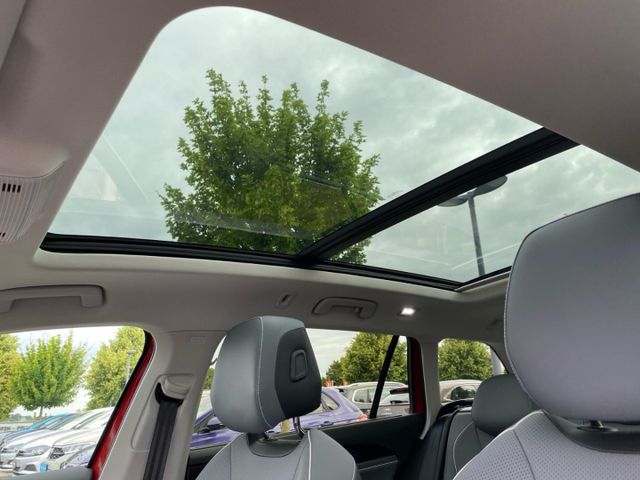 Passat Elegance 2.0 TDI StandHZG AHK Panodach Na