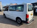 Volkswagen T6 Transporter Kombi 2.0 TDI 110KW AUTOM. PKW BR - Volkswagen T6 Transporter: 8 Sitzer