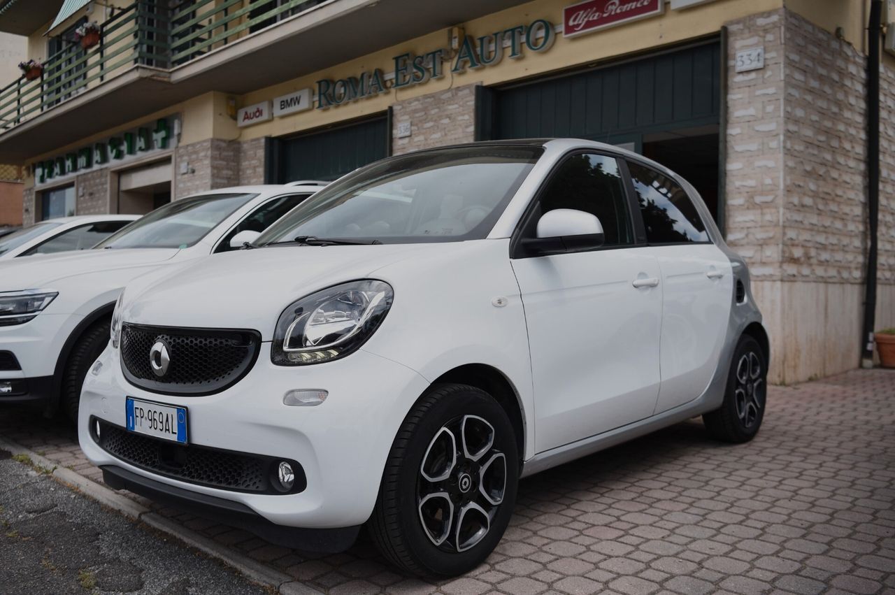 SMART ForFour