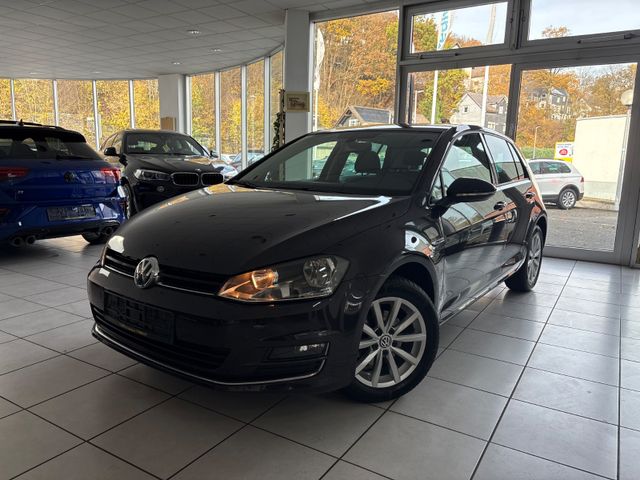 Volkswagen Golf VII Lim. Lounge BMT