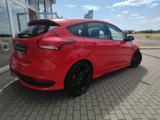 Ford Focus ST Bi-Xenon Recaro Sitze Klimaaut Freispre - Ford Focus: X