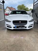 Jaguar XE 2,0 - Jaguar XE von privat