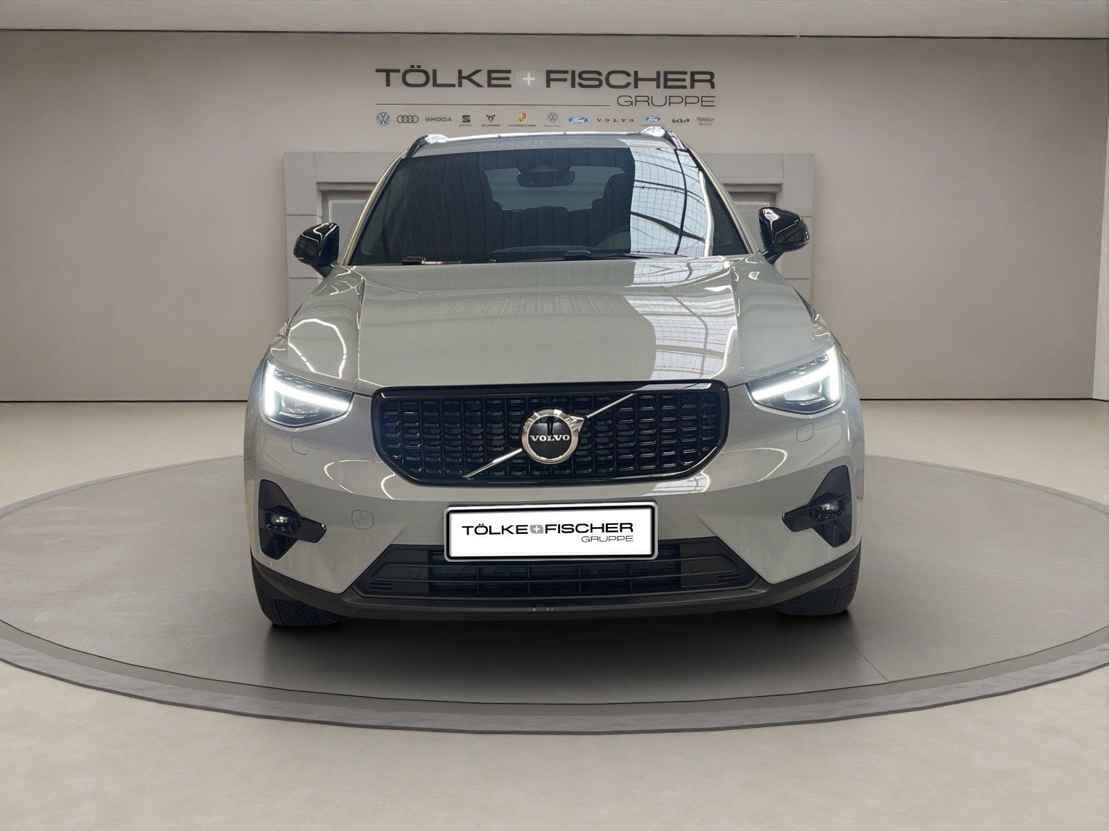 Volvo XC40 B4 Plus Dark ACC AHK AUT Kam. Navi Virtual