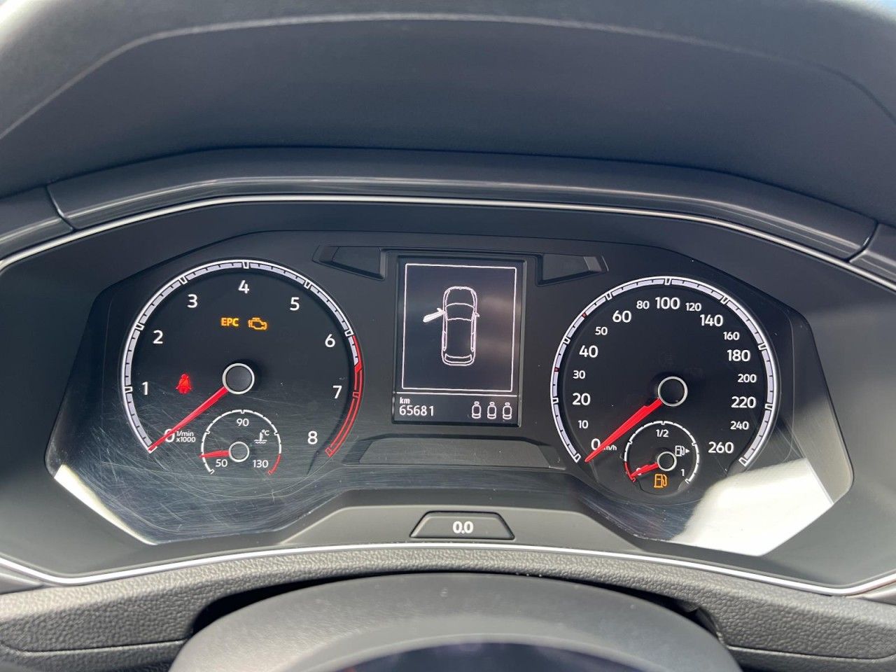 Volkswagen T-Roc - Bild 11