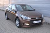 Hyundai i20 1.4L Trend Automatik PDC 1.Hand - Hyundai i20 in Nürnberg