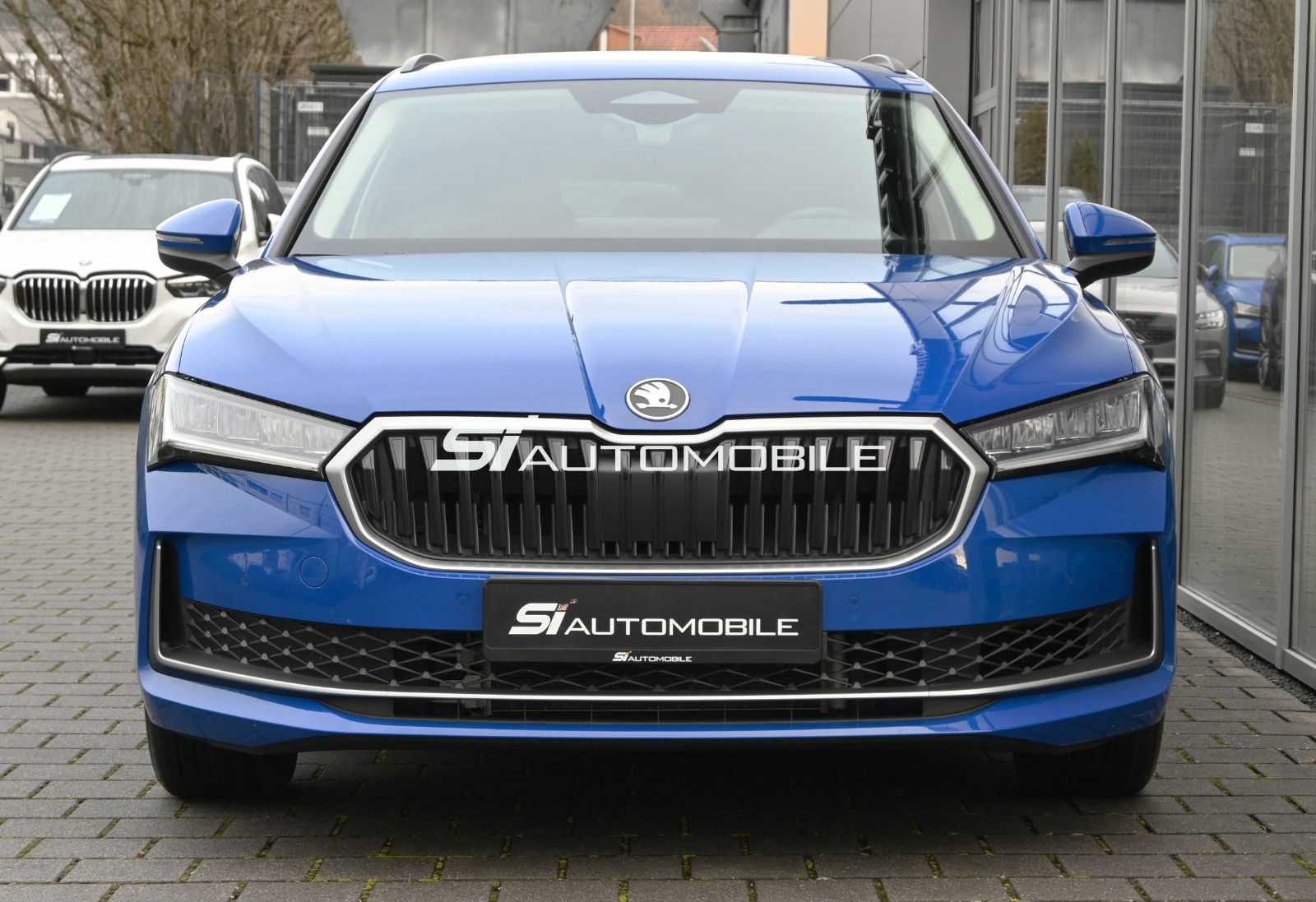Fahrzeugabbildung SKODA Superb 2.0 TSI DSG Selection Combi 4x4 °ACC°AHK°