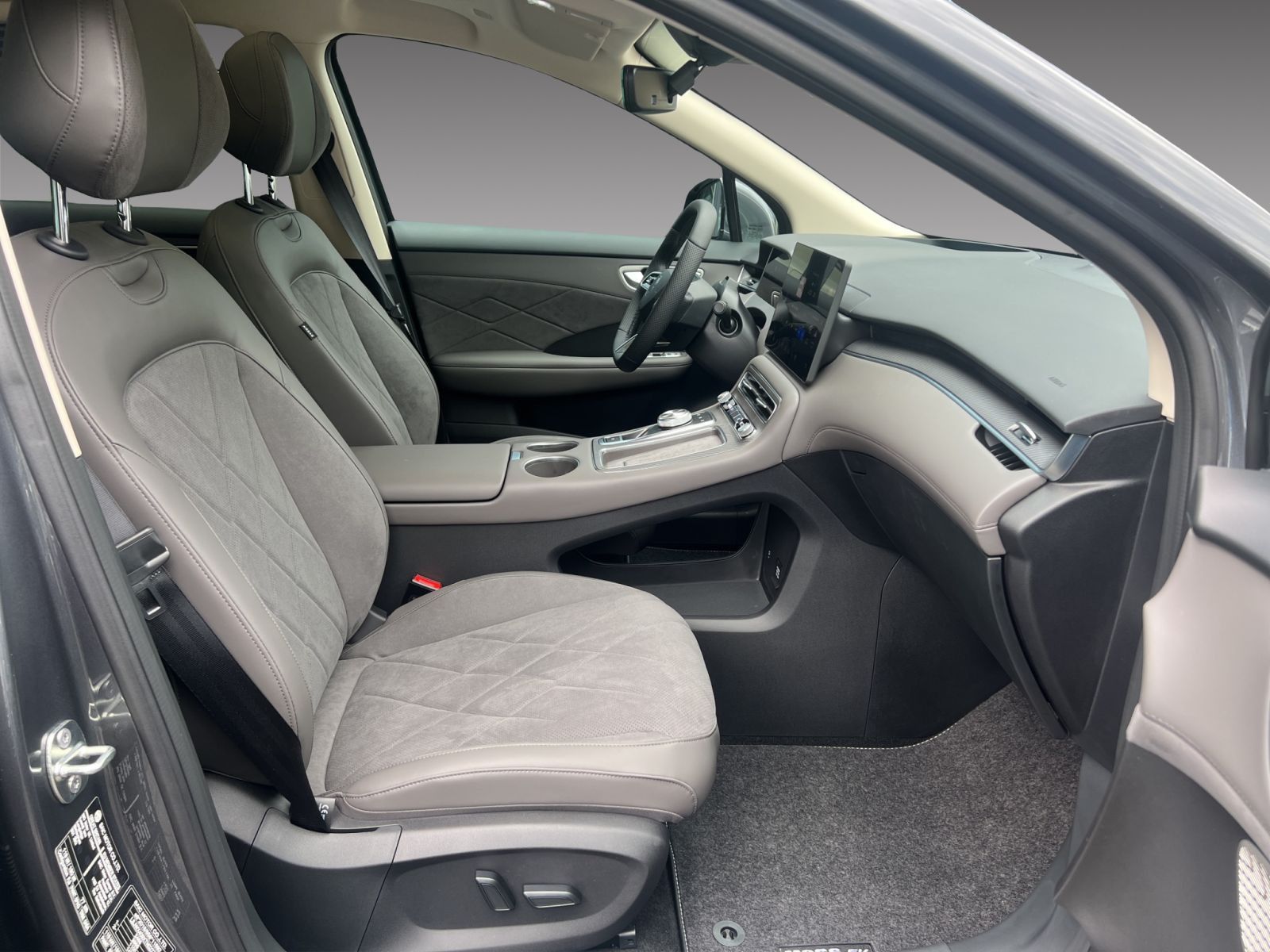 MG S6 EV