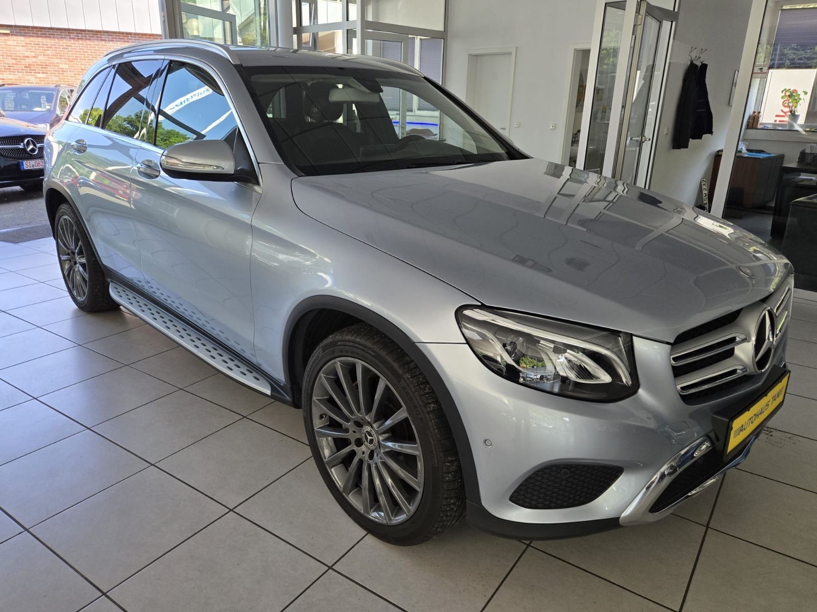 Fahrzeugabbildung Mercedes-Benz GLC 220 d 4Matic * AMG ALU* KAMERA *