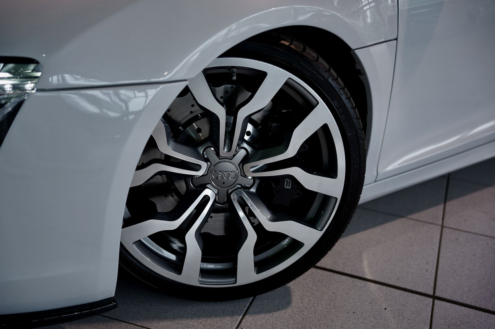 Audi R8