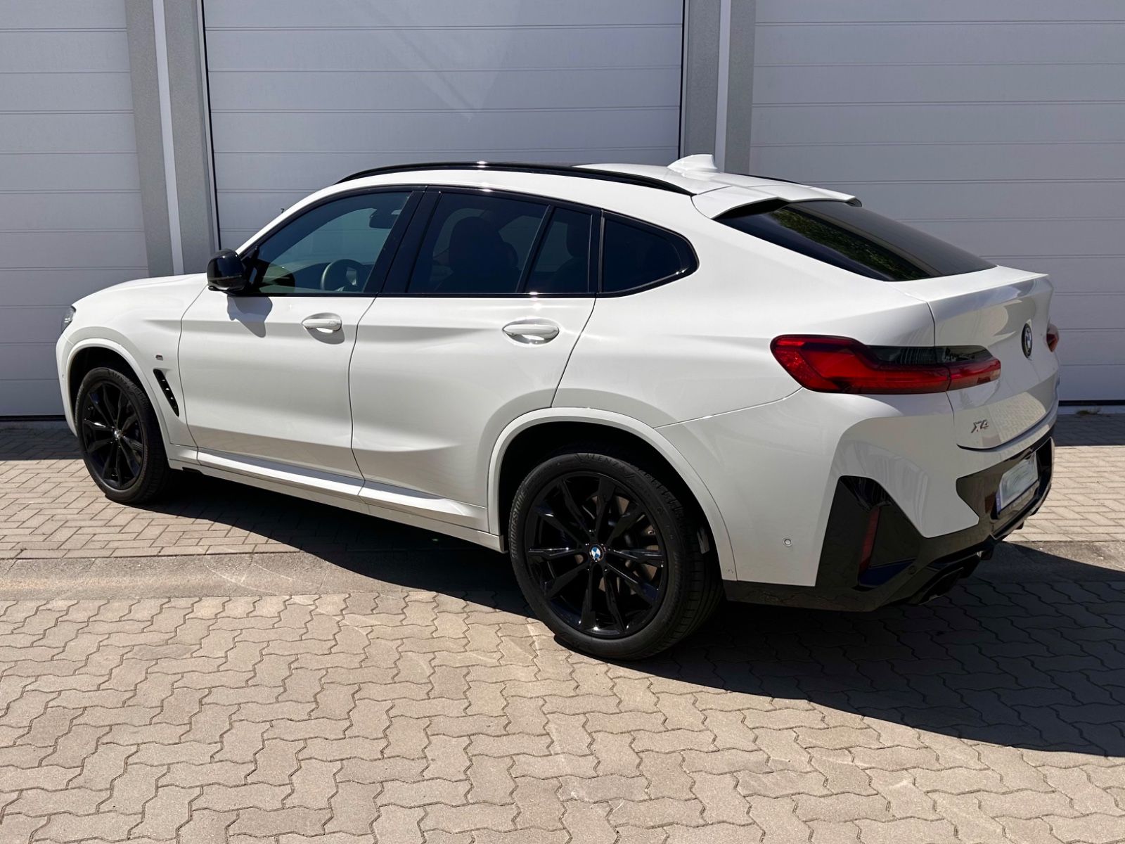 Fahrzeugabbildung BMW X4 M40i*HUD*Pano - *Miete*Mietkauf*