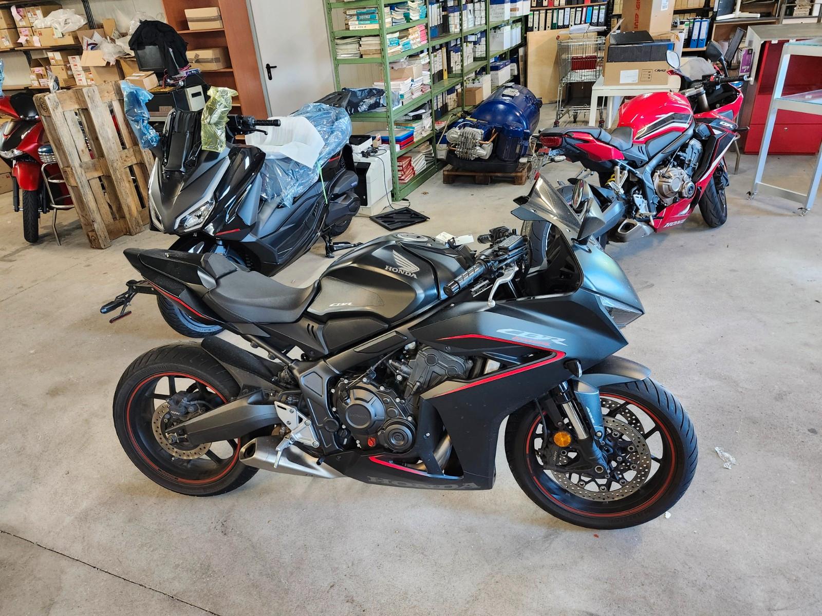 Honda CBR 650 R