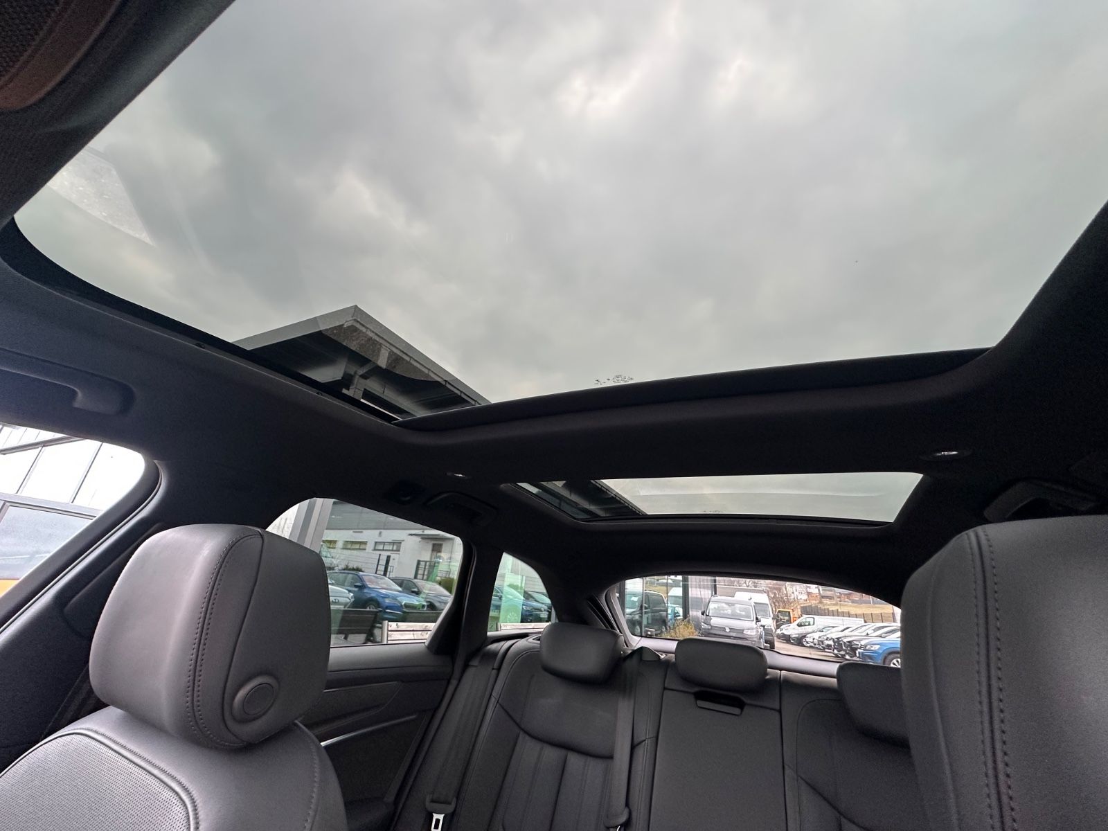 Audi RS6 Avant 4.0 TFSI quattro Panoramadach/22"/HUD foto 19