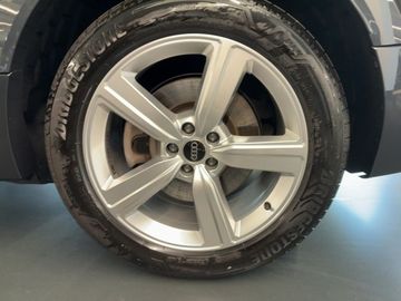 Audi Q8 e-tron - 12