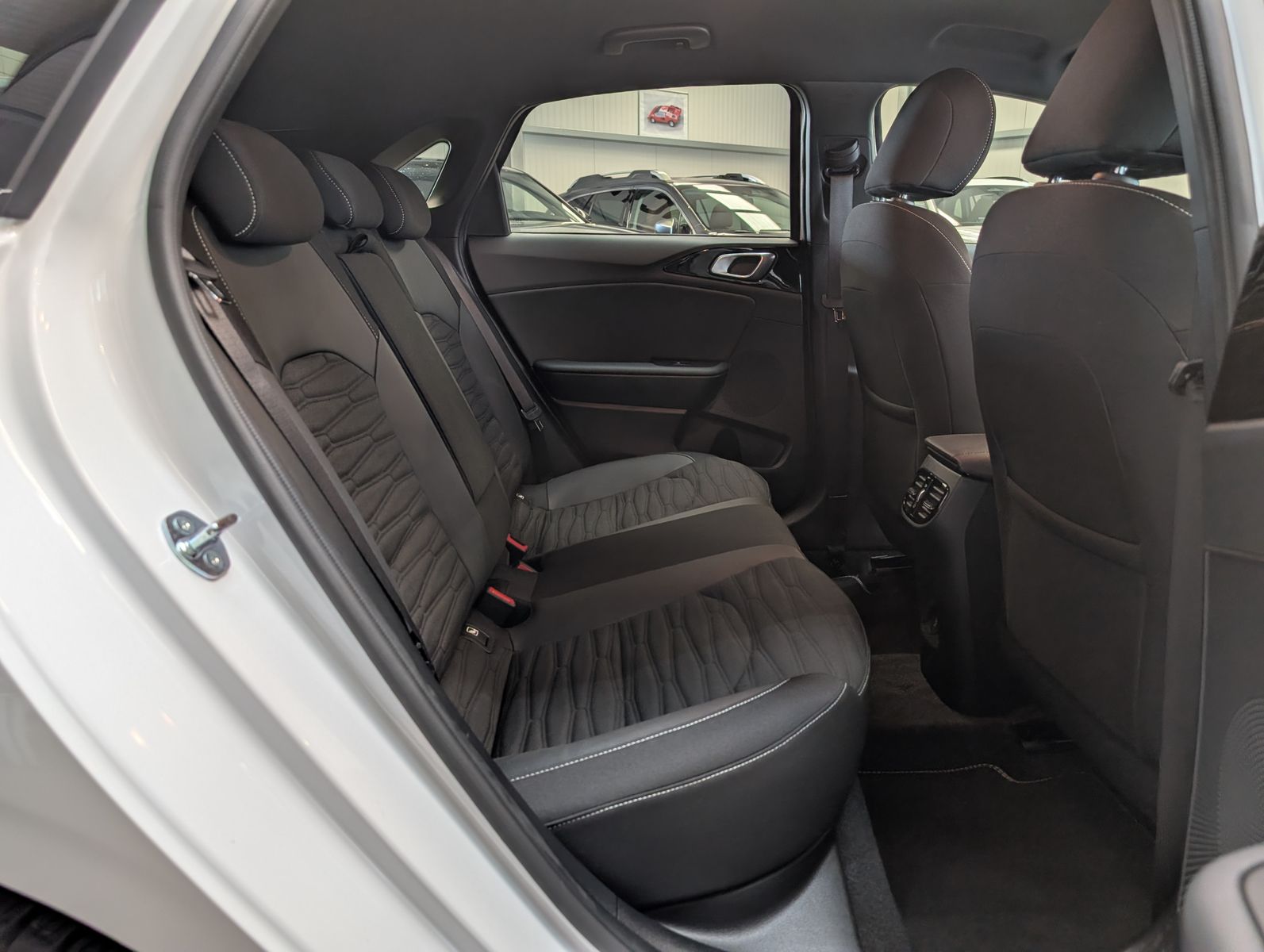 Fahrzeugabbildung Kia cee'd / Ceed GT Line LED JBL ACC KAM 7-JAHRE GAR
