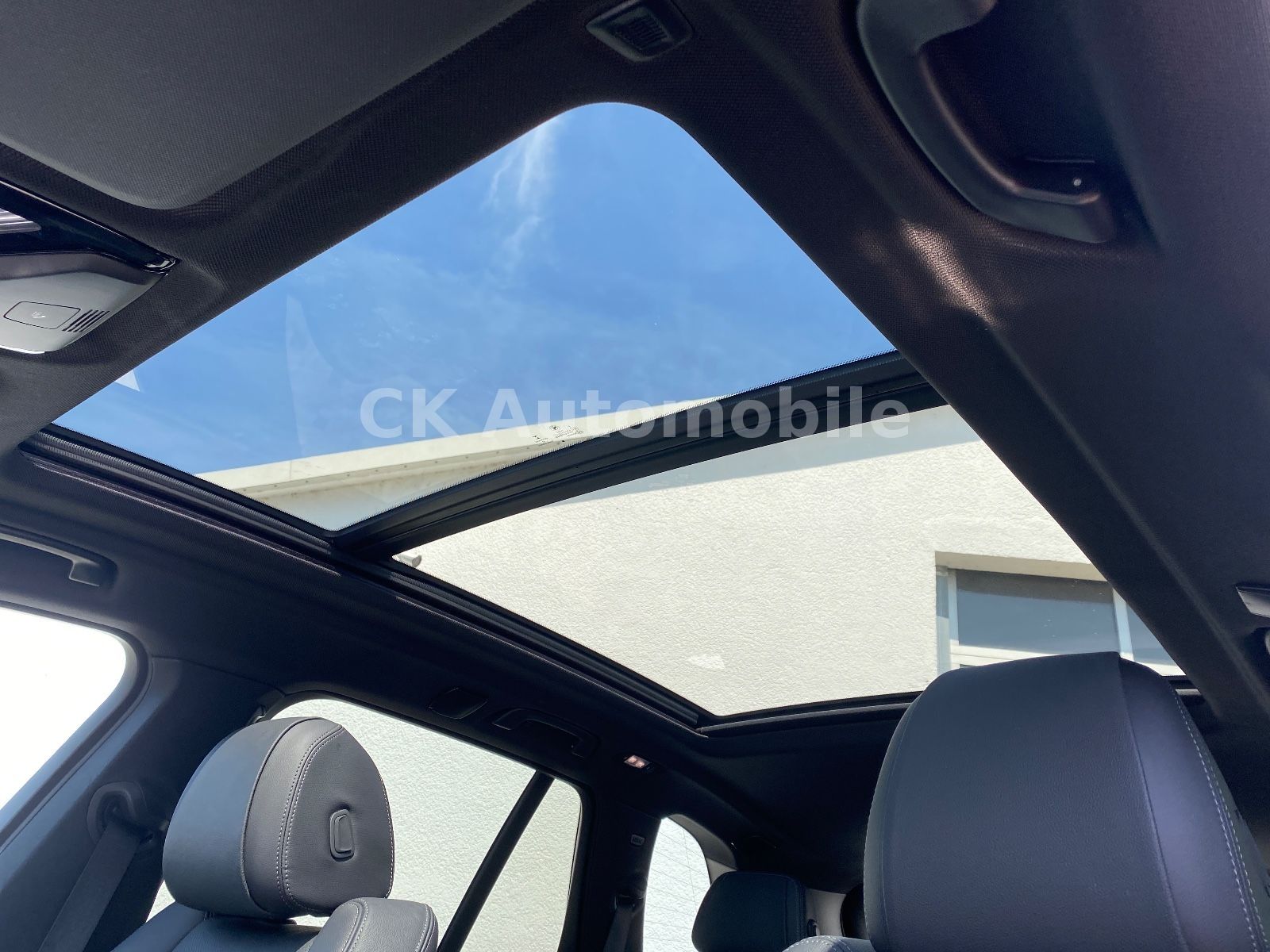 Fahrzeugabbildung BMW X5 xDrive 40d M-Sport/laser/Head-Up/Pano/ACC/AHK