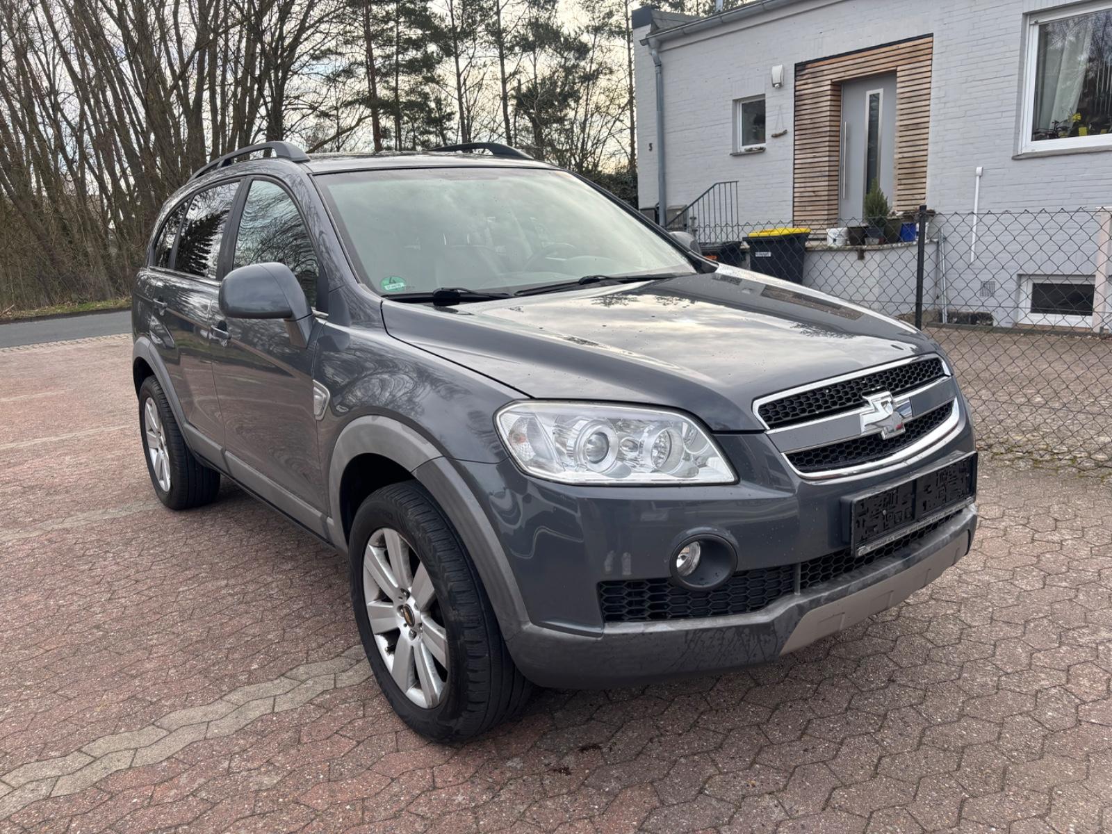 Chevrolet Captiva 2.0 D LS 7.Sitzer/TÜV 08.27/AHK/KLIMA